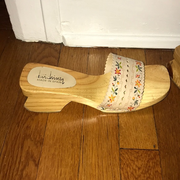 Luichiny sandals - Picture 2 of 2